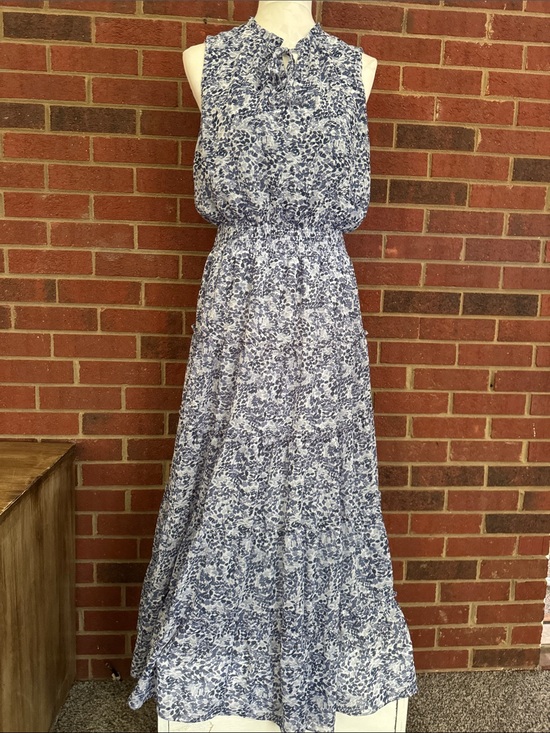 MSK Dresses & Skirts - MSK Blue and White Floral Tiered Maxi Dress - Sleeveless Smocked Waist